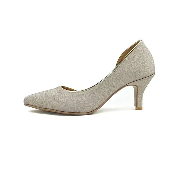 Shine Bright Like a Diamond in These Gold Pumps SNS-924011